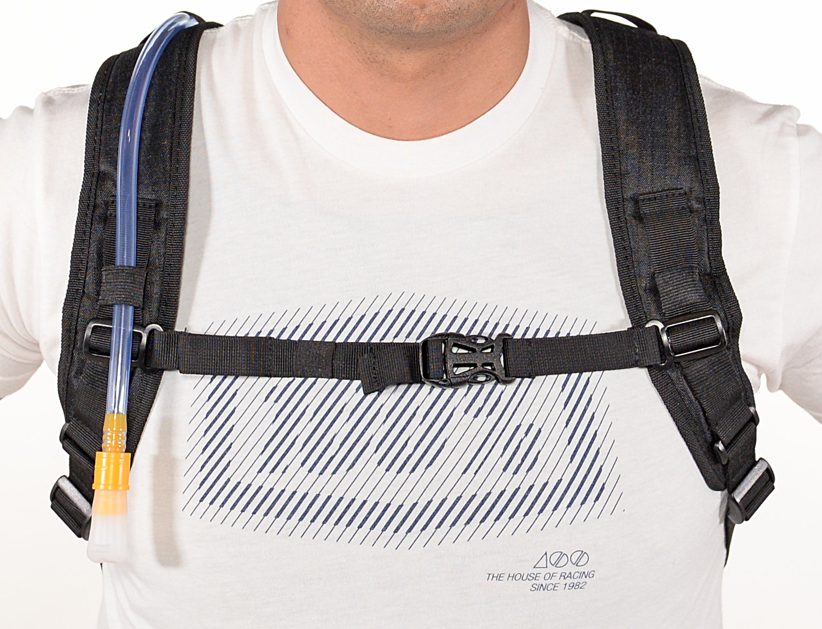 CAPSTONE™ 72 OZ HYDRATION PACK